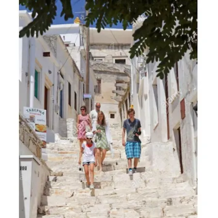 Traditional Stone House With Panoramic Mountain View *