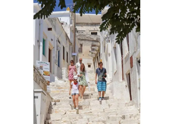 Traditional Stone House With Panoramic Mountain View *