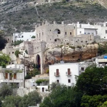Vakantiehuis Traditional Stone House With Panoramic Mountain View