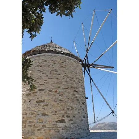 Traditional Stone House With Panoramic Mountain View *