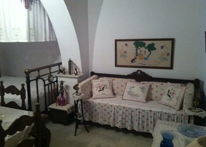 Traditional Stone House With Panoramic Mountain View Semesterbostad